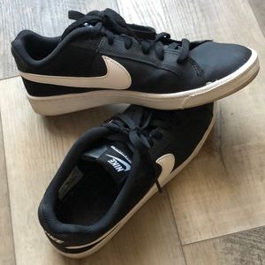 Women’s lifestyle Nike sneaker